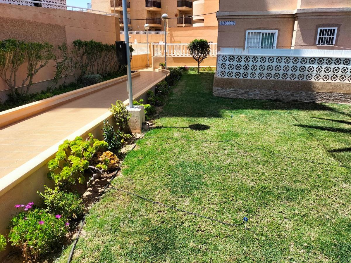 Lomas Del Mar Torrevieja Sobre El Mediterraneo Kültér fotó